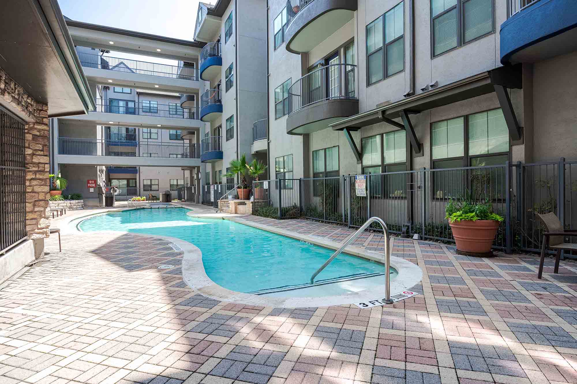 villas on guadalupe apartments near ut austin resort style pool